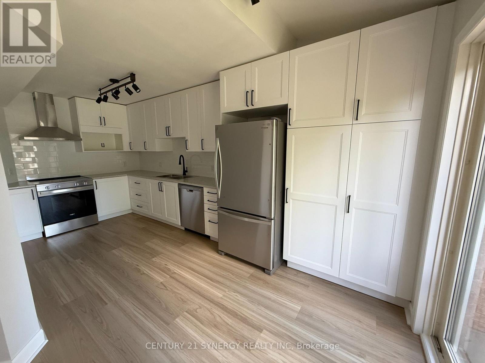 551 Wild Shore Crescent, Ottawa, Ontario  K1V 1S9 - Photo 3 - X13410154
