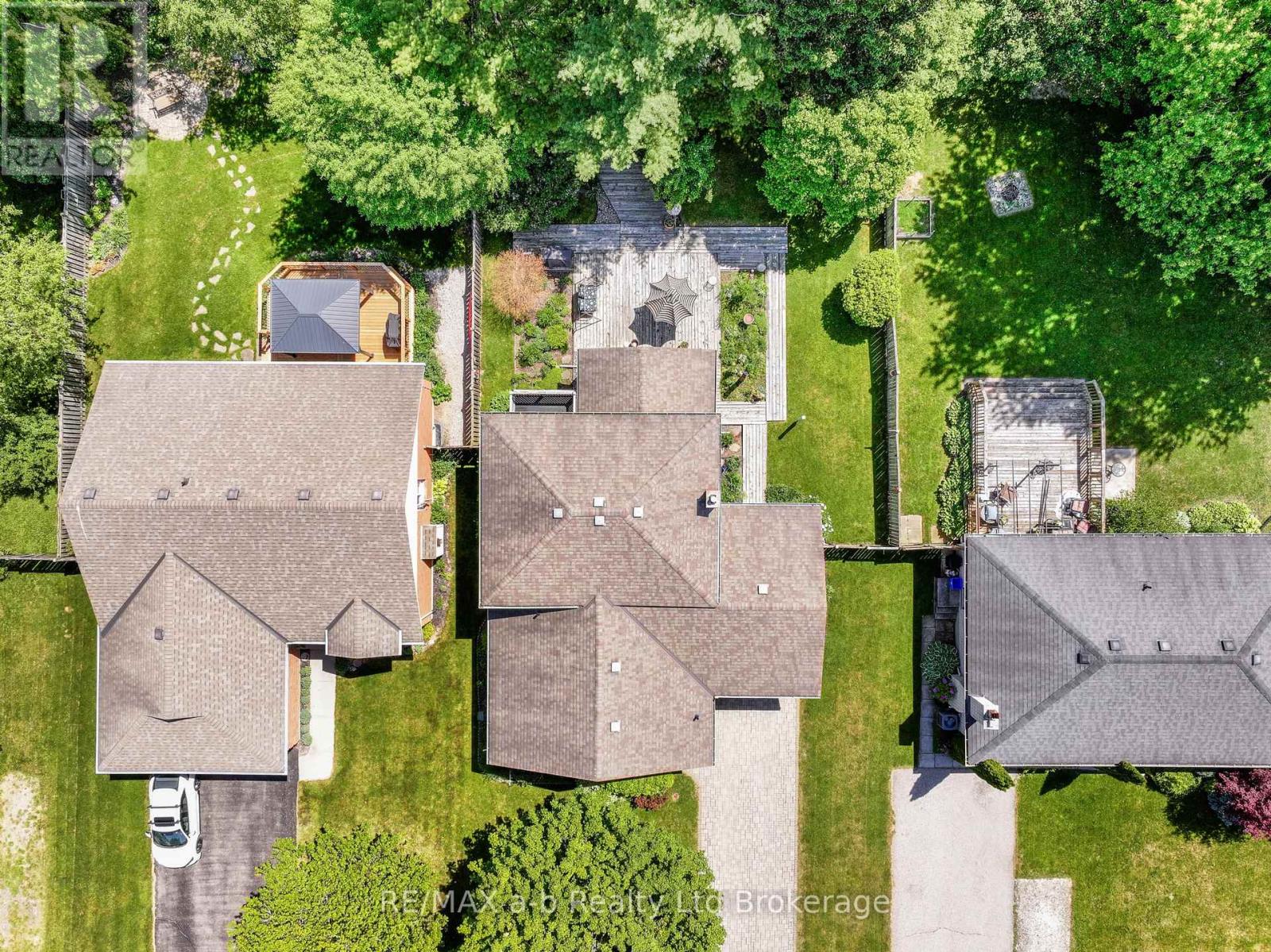 18 Denrich Avenue, Tillsonburg, Ontario  N4G 4W2 - Photo 41 - X13410160