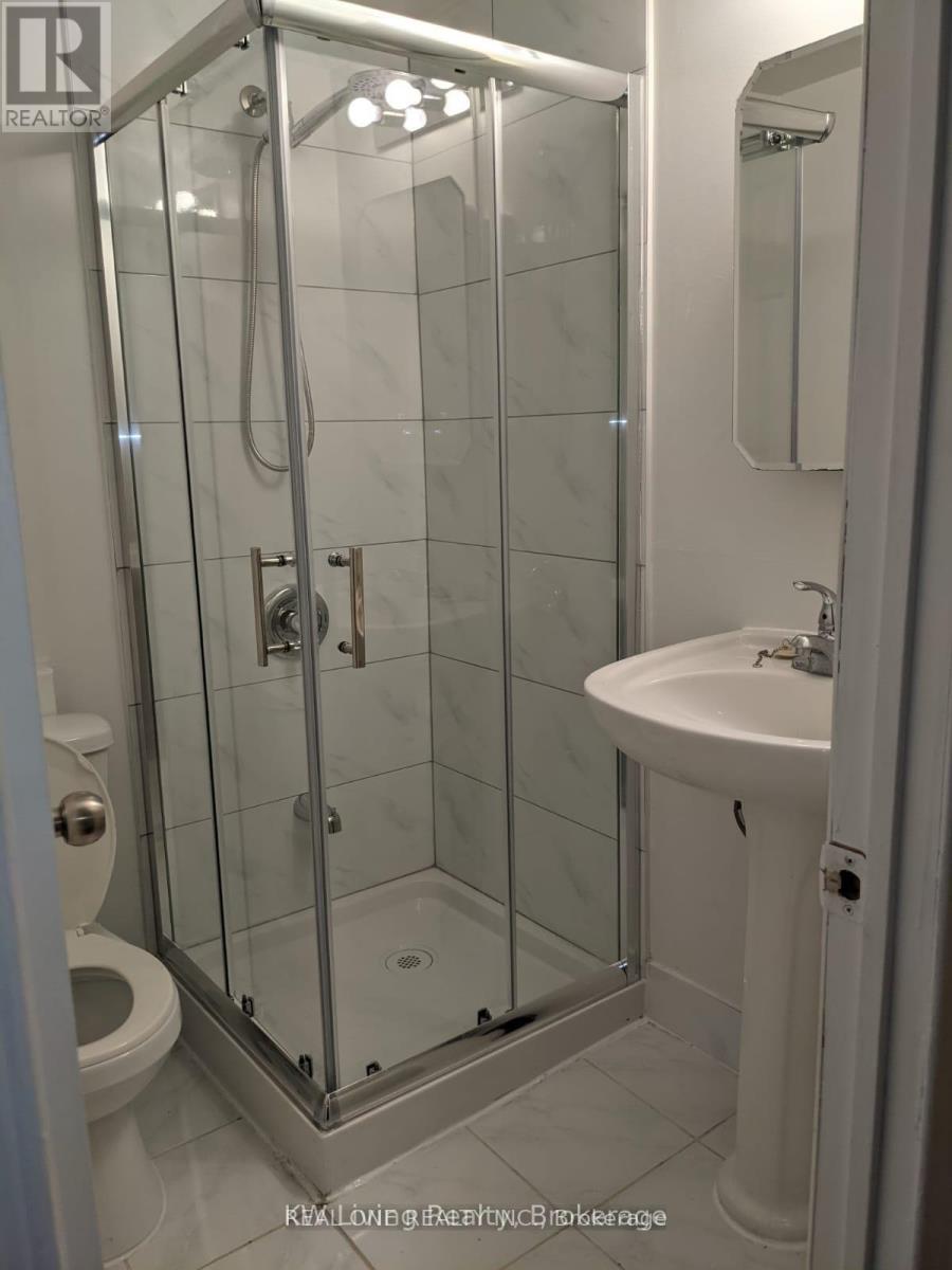 27 Kensington Avenue, Toronto, Ontario  M5T 2J8 - Photo 11 - C13410128