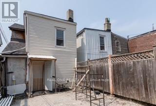 27 Kensington Avenue, Toronto, Ontario  M5T 2J8 - Photo 12 - C13410128