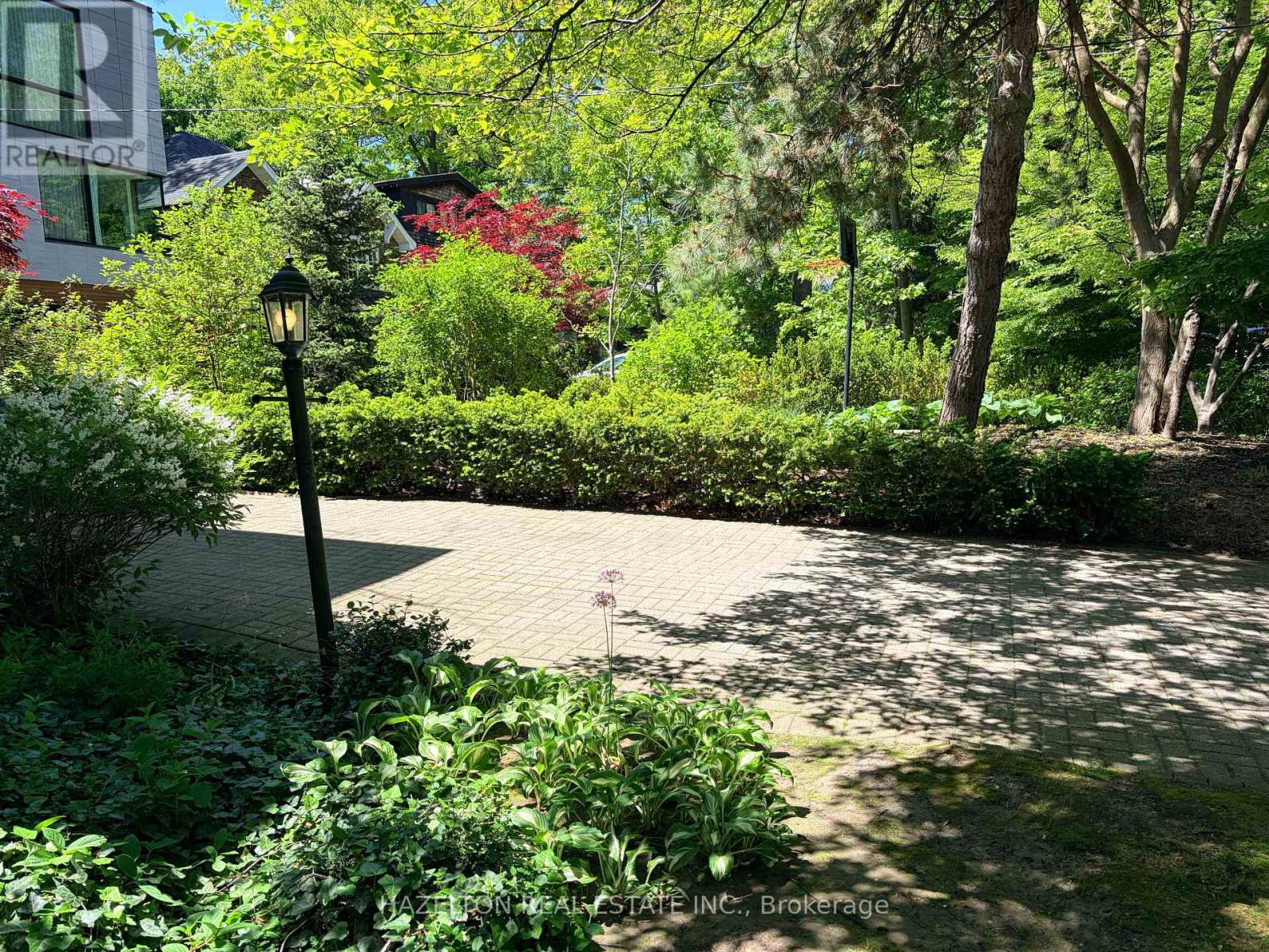 16 Wells Hill Avenue, Toronto, Ontario  M5R 3A6 - Photo 3 - C13410136