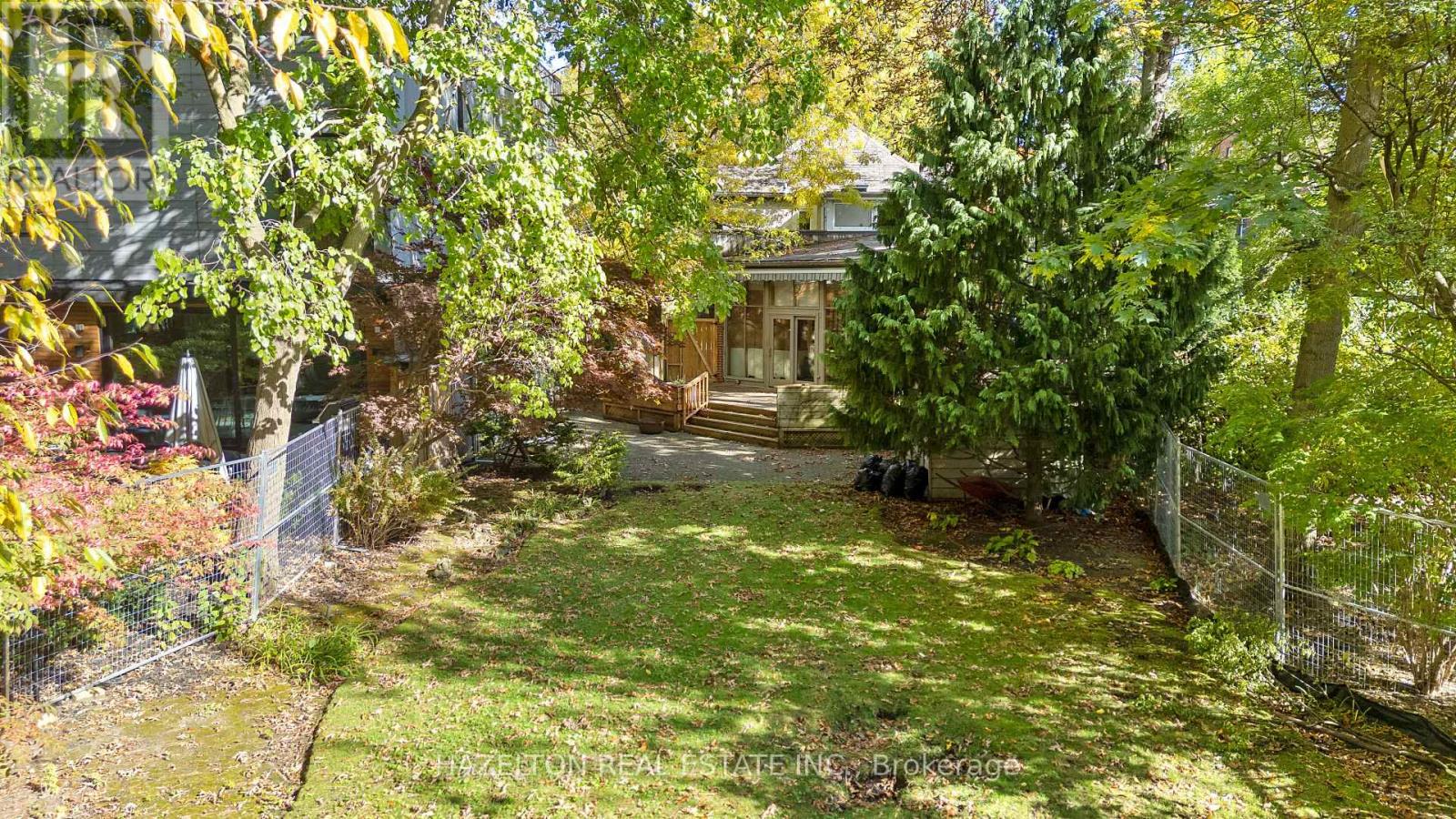 16 Wells Hill Avenue, Toronto, Ontario  M5R 3A6 - Photo 5 - C13410136