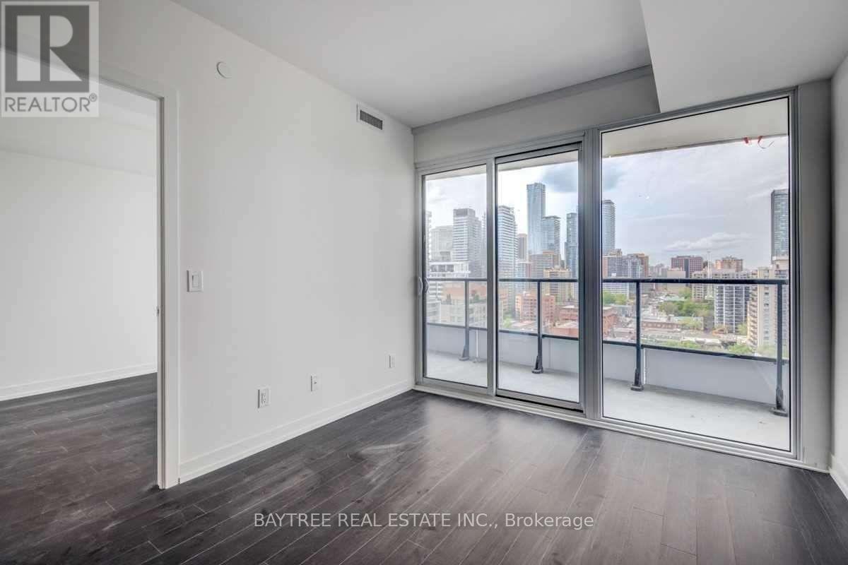 2710 - 85 Wood Street, Toronto, Ontario  M4Y 0E8 - Photo 4 - C13410146