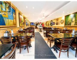 414 DUNDAS STREET W, Toronto, Ontario
