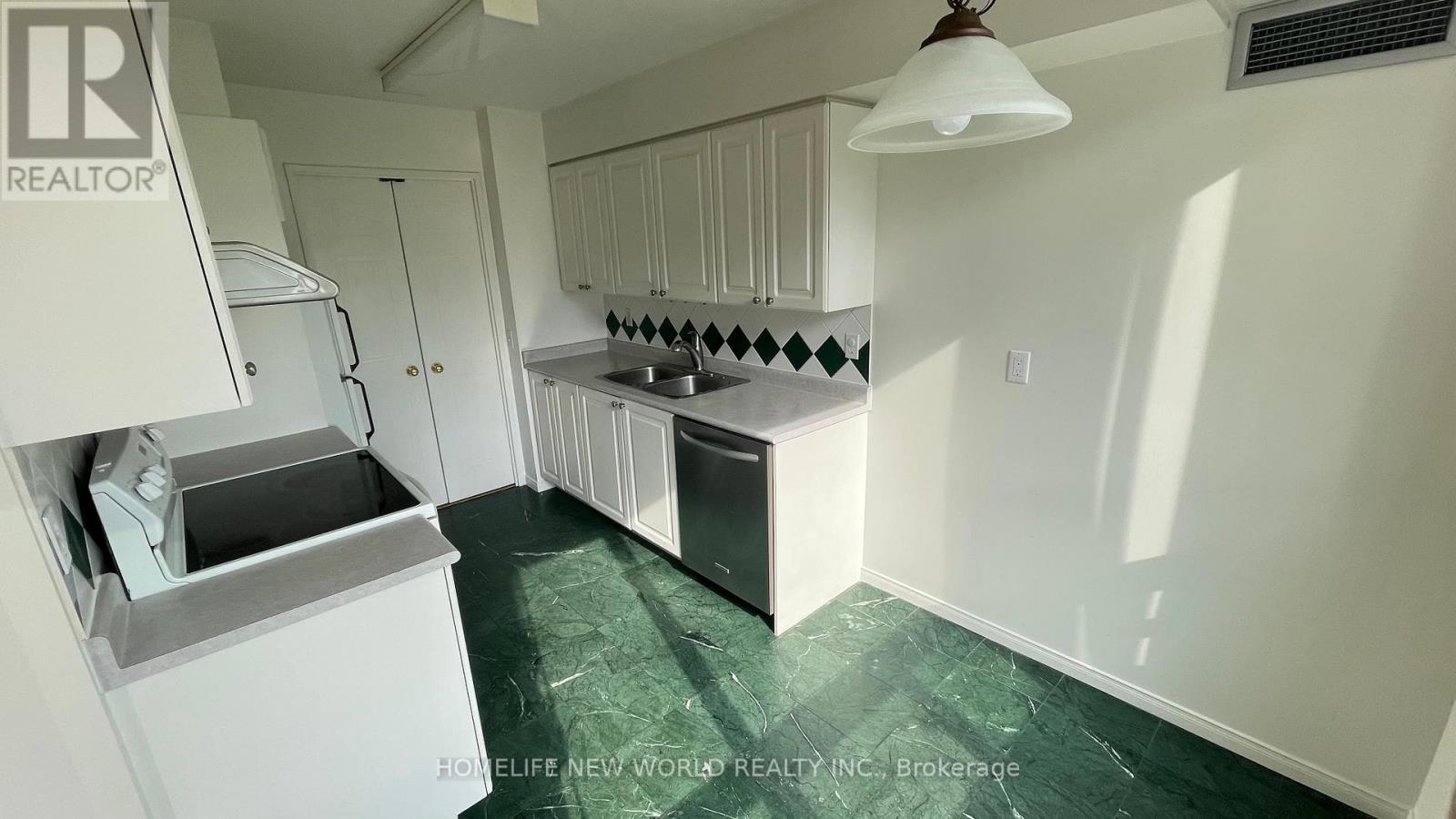 710 - 238 Doris Avenue, Toronto, Ontario  M2N 6W1 - Photo 6 - C13410162