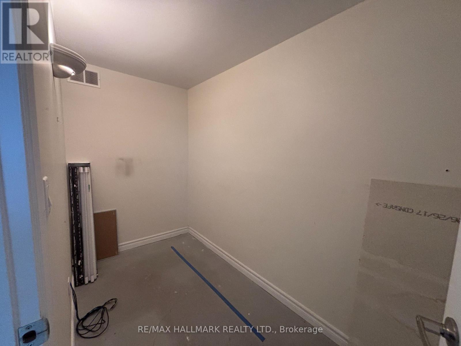 G61 - 8 Glen Watford Drive, Toronto, Ontario  M1S 2C1 - Photo 10 - E13410168