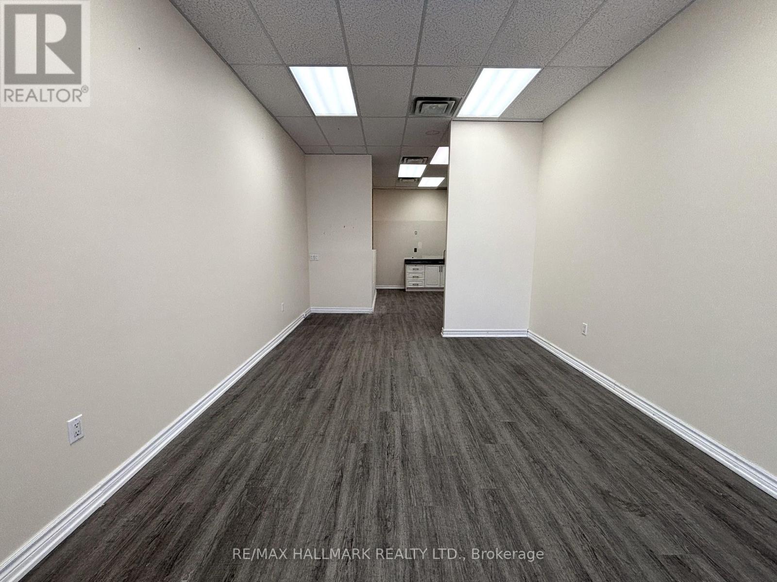 G61 - 8 Glen Watford Drive, Toronto, Ontario  M1S 2C1 - Photo 4 - E13410168