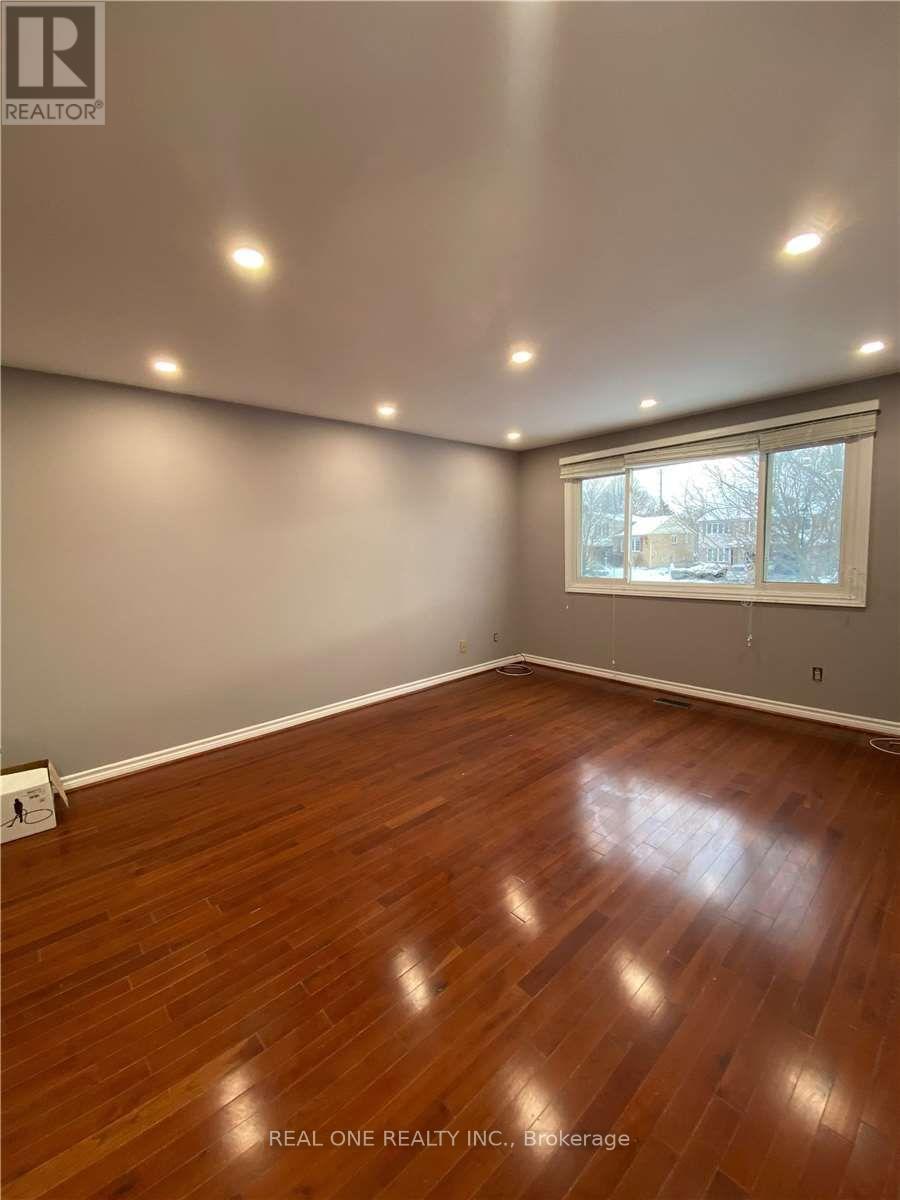 Upper - 81 Eastman Crescent, Newmarket, Ontario  L3Y 5S3 - Photo 16 - N13410176
