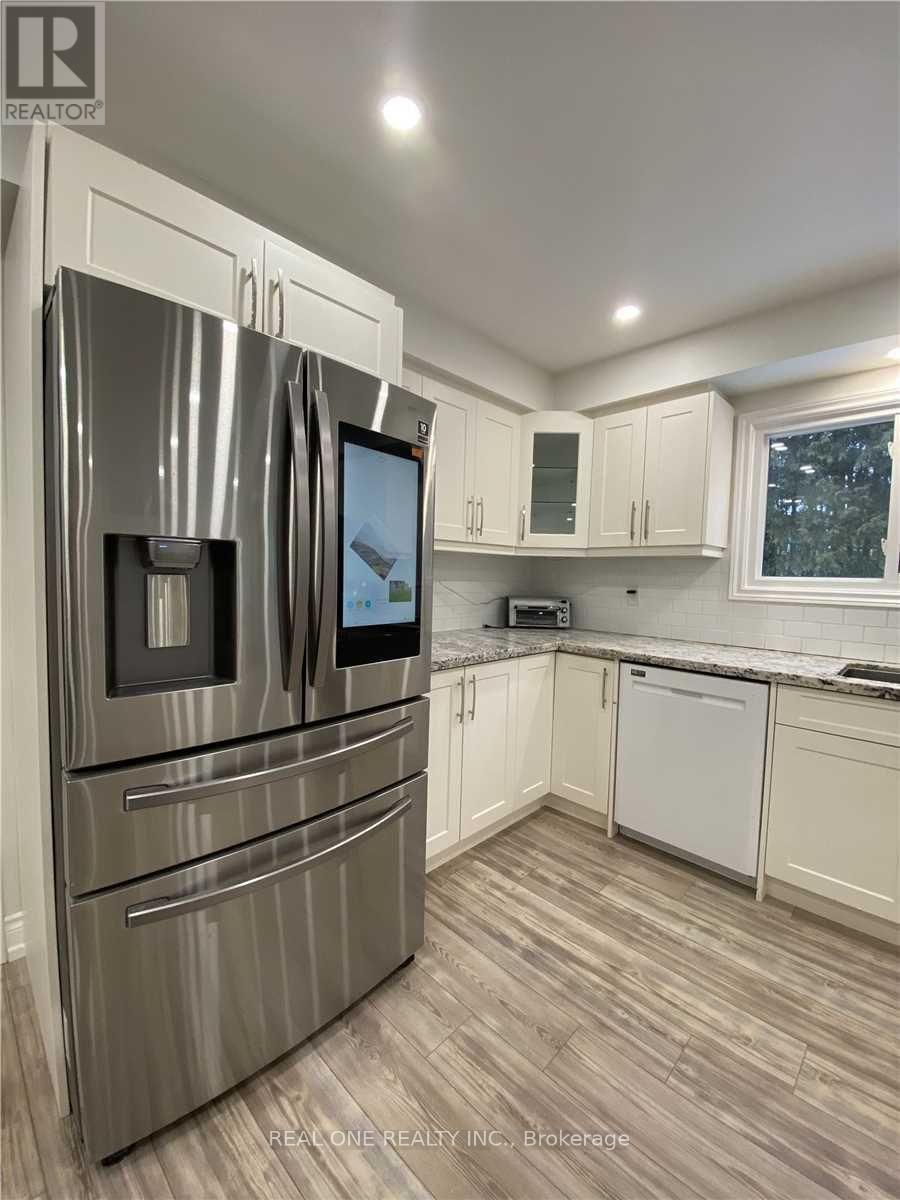 Upper - 81 Eastman Crescent, Newmarket, Ontario  L3Y 5S3 - Photo 3 - N13410176