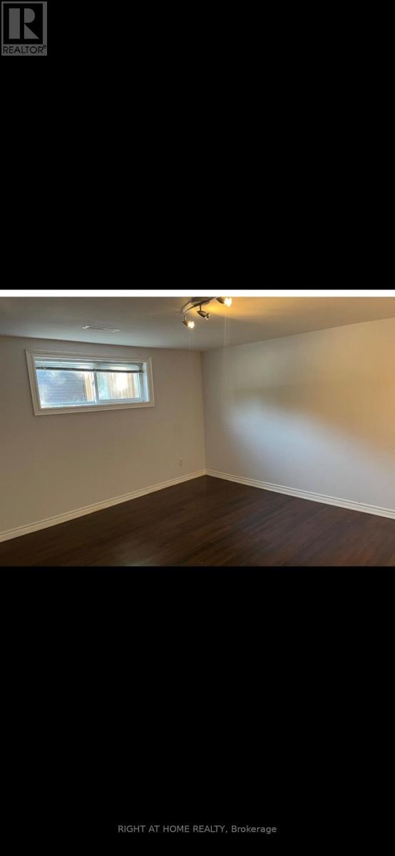 86 Langside Avenue, Toronto, Ontario  M9N 3P4 - Photo 5 - W13410158