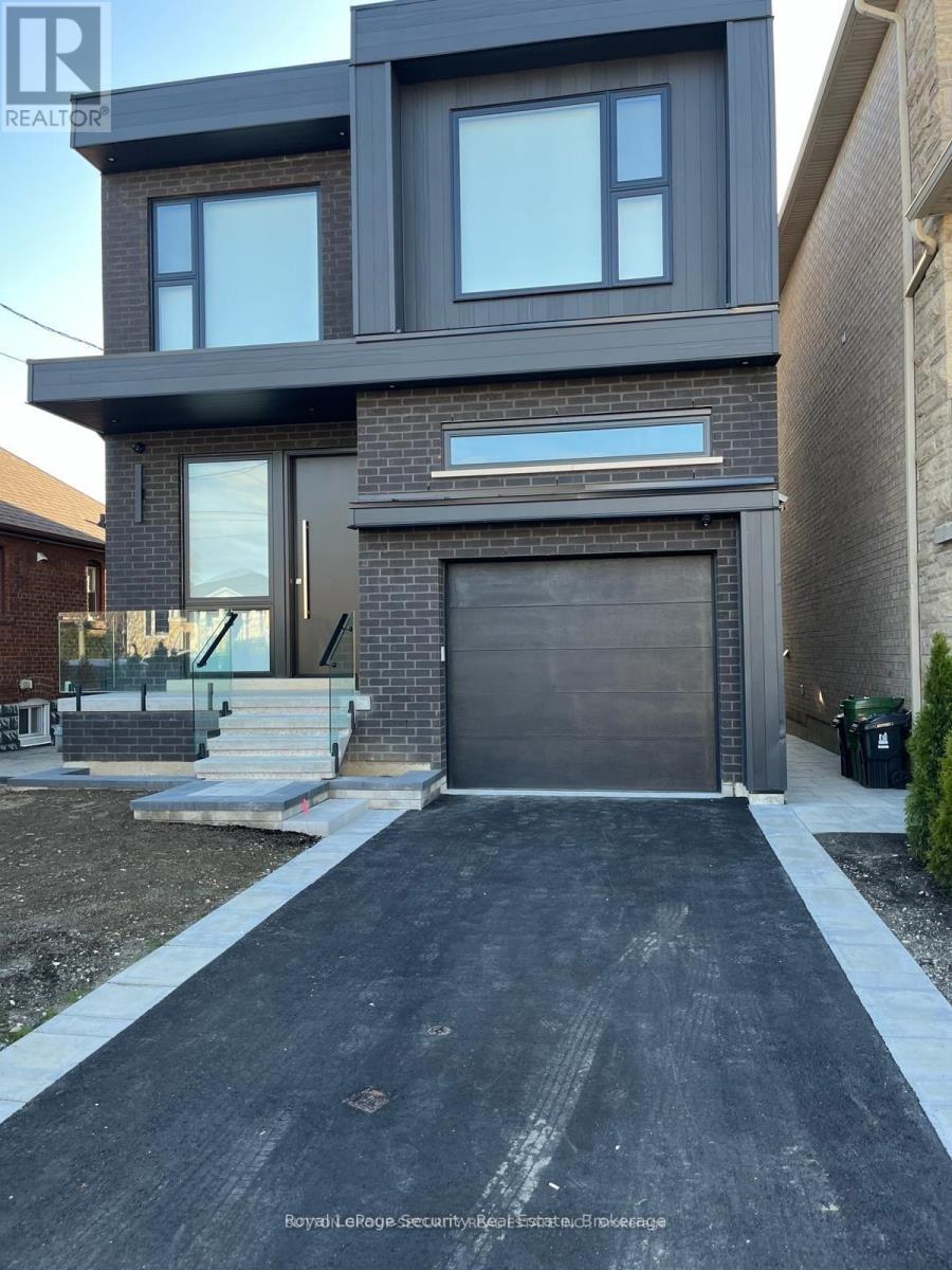 2 - 70 Chamberlain Avenue, Toronto, Ontario  M6E 4K1 - Photo 19 - W13410170
