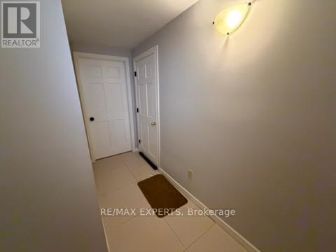 182 Timber Lane, Vaughan, Ontario  L4L 3J9 - Photo 2 - N13239032
