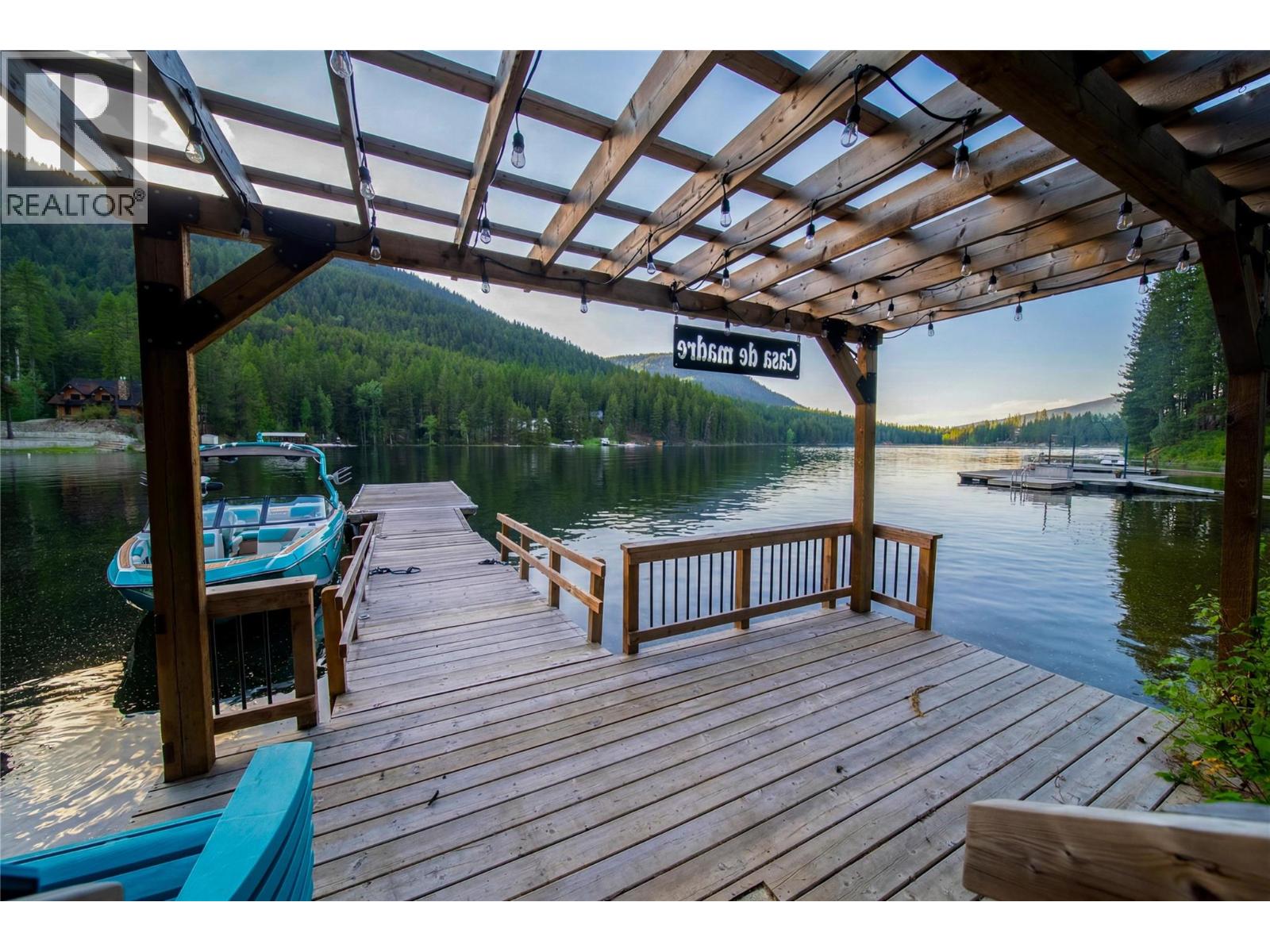 3061 Westside Road, Moyie, British Columbia  V0B 2A0 - Photo 2 - 10390216