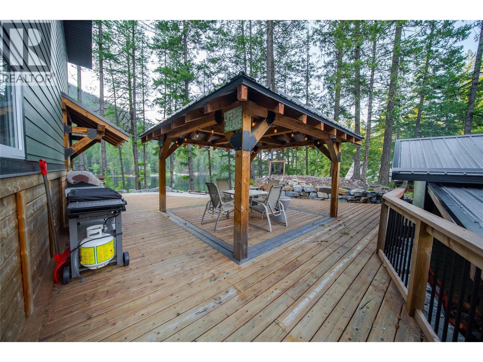 3061 Westside Road, Moyie, British Columbia  V0B 2A0 - Photo 23 - 10390216
