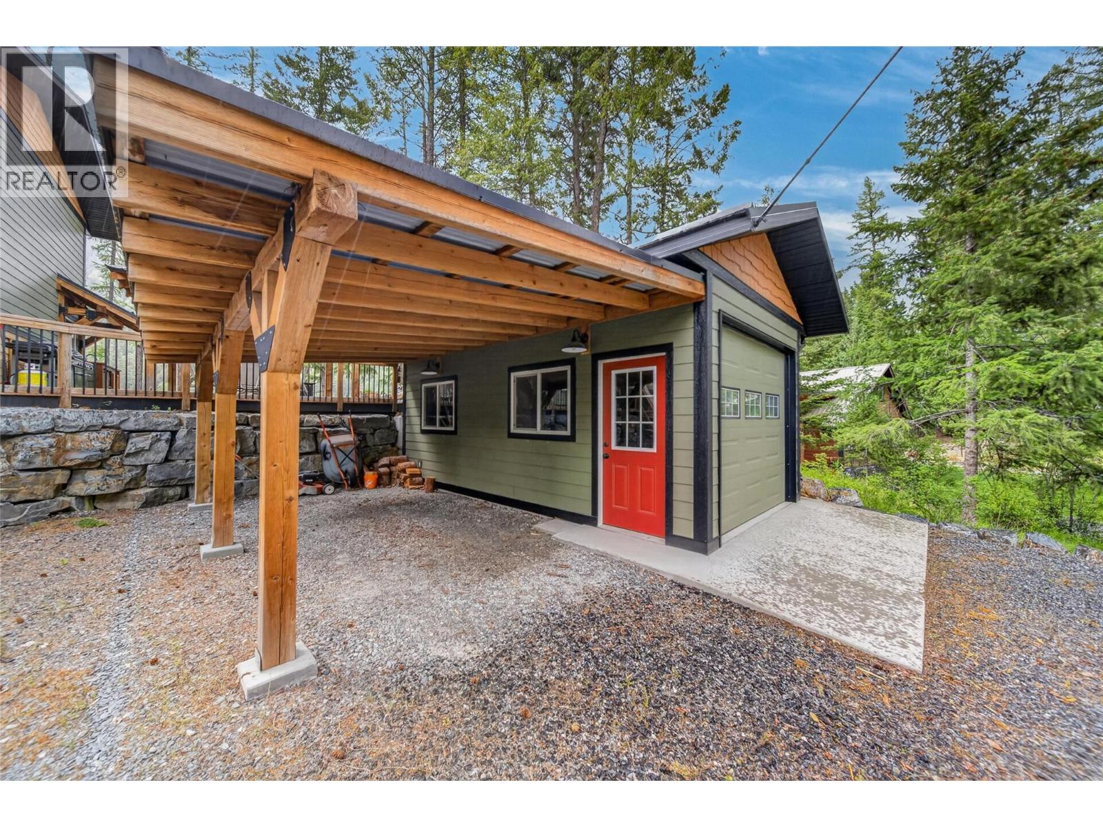 3061 Westside Road, Moyie, British Columbia  V0B 2A0 - Photo 29 - 10390216