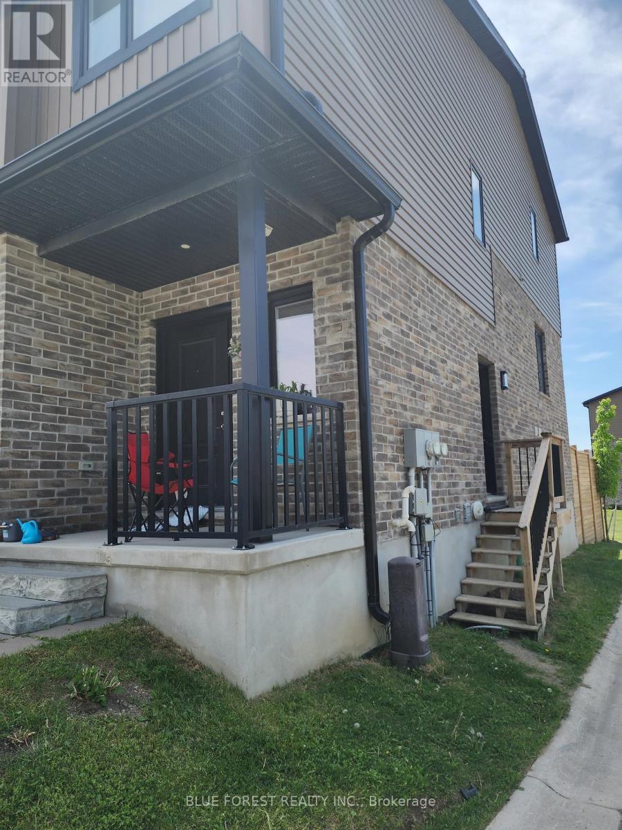 57 - 811 SARNIA ROAD, London North, Ontario