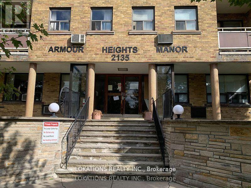 205 - 2135 AVENUE ROAD, Toronto, Ontario