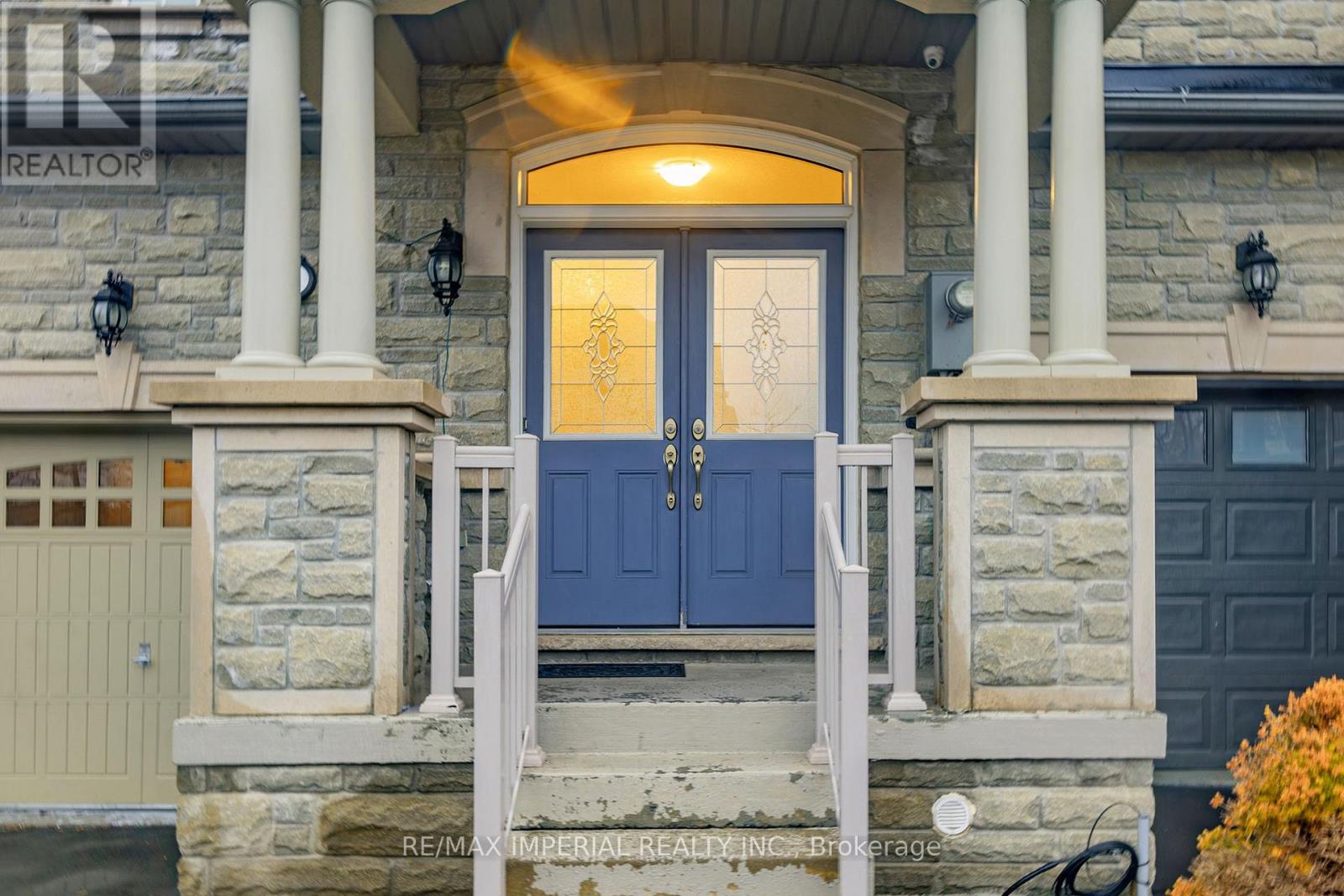 28 SPRUCE PINE CRESCENT, Vaughan, Ontario