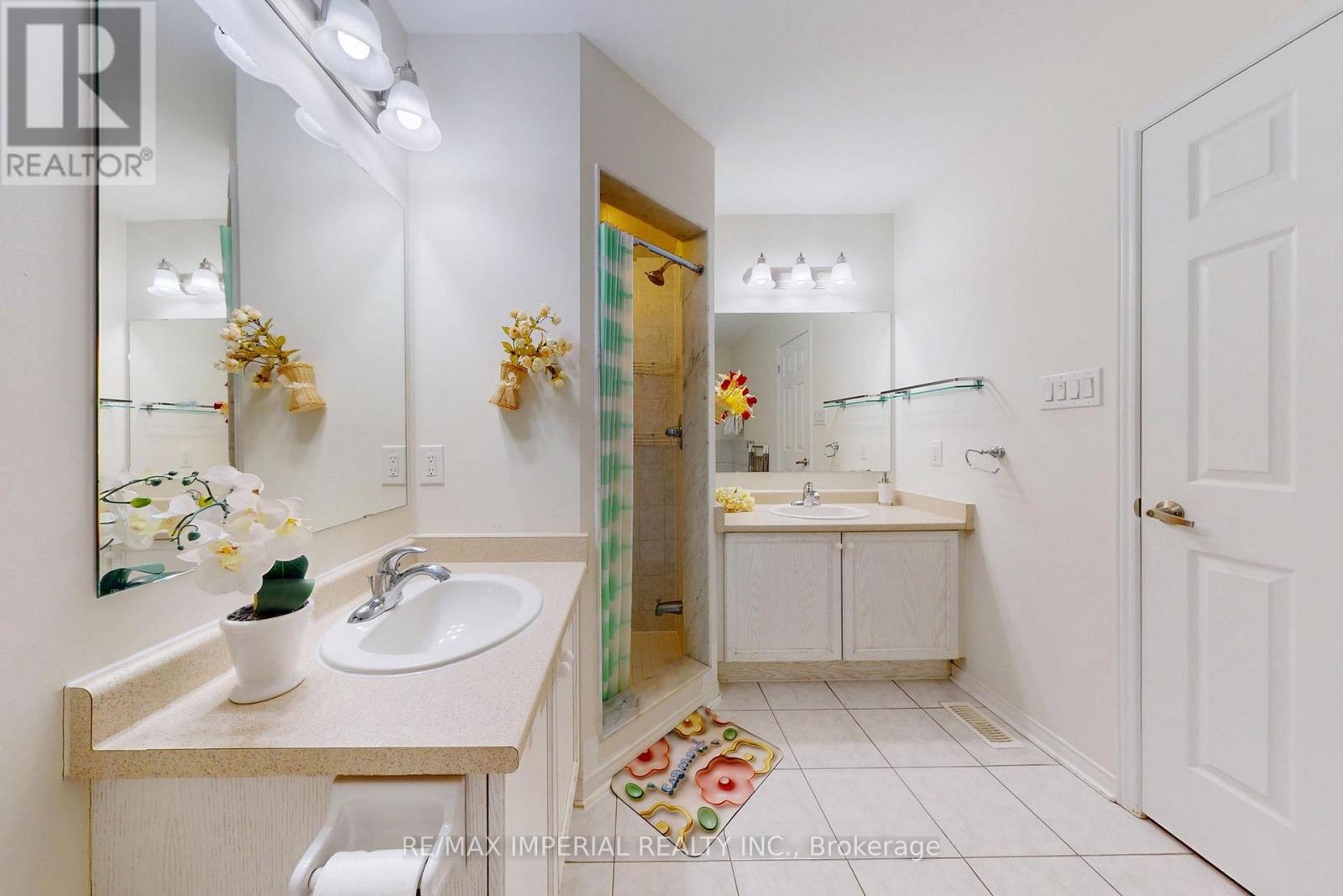 28 Spruce Pine Crescent, Vaughan, Ontario  L6A 4T3 - Photo 26 - N13410186