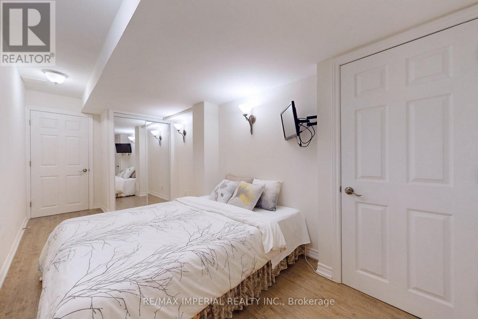 28 Spruce Pine Crescent, Vaughan, Ontario  L6A 4T3 - Photo 40 - N13410186