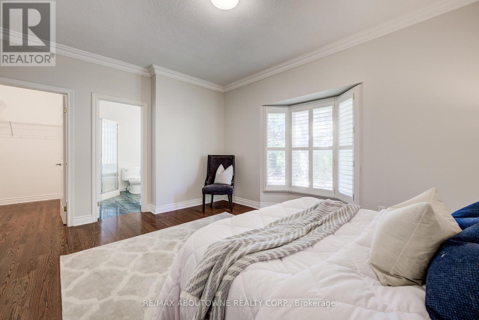 2163 Langtry Drive, Oakville, Ontario  L6M 3J7 - Photo 17 - W13410196