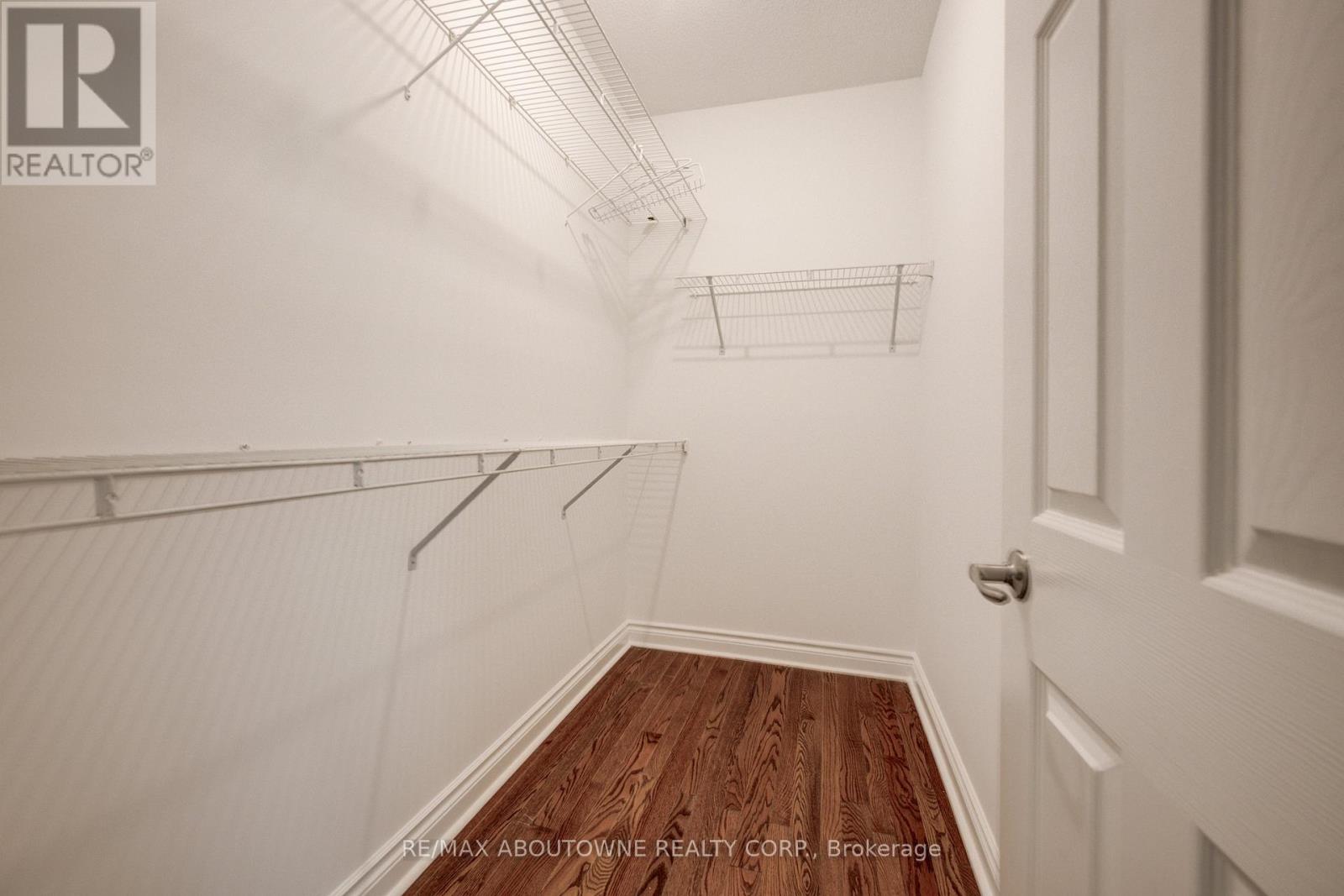 2163 Langtry Drive, Oakville, Ontario  L6M 3J7 - Photo 18 - W13410196