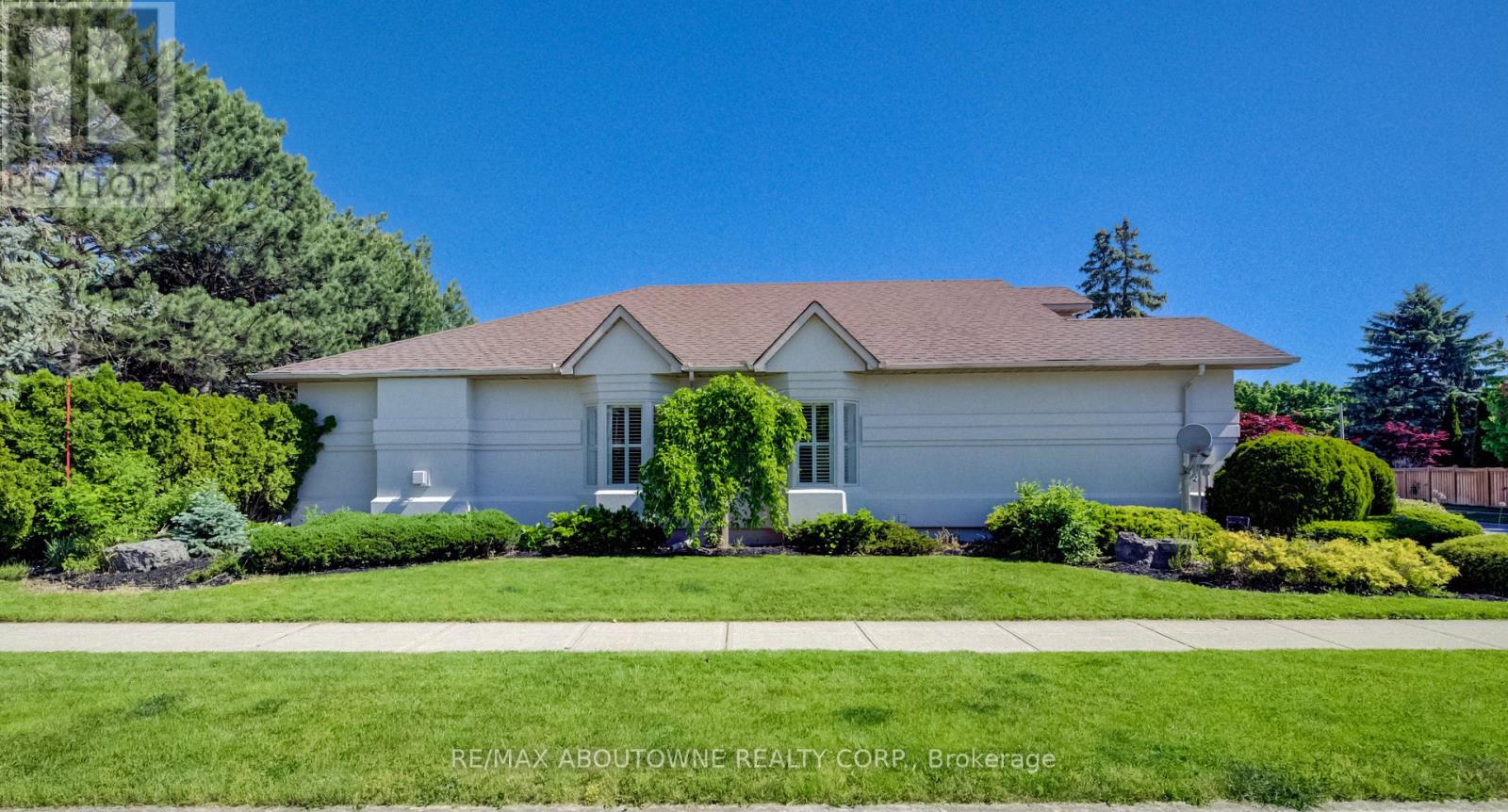 2163 Langtry Drive, Oakville, Ontario  L6M 3J7 - Photo 36 - W13410196