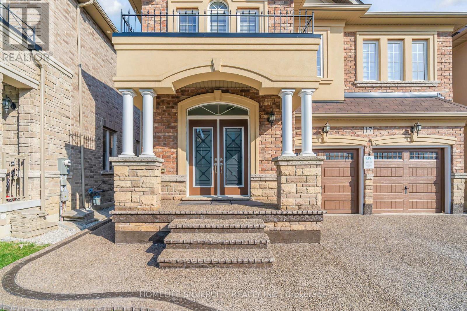17 Henry Moody Drive, Brampton, Ontario  L7A 5A8 - Photo 4 - W13410200