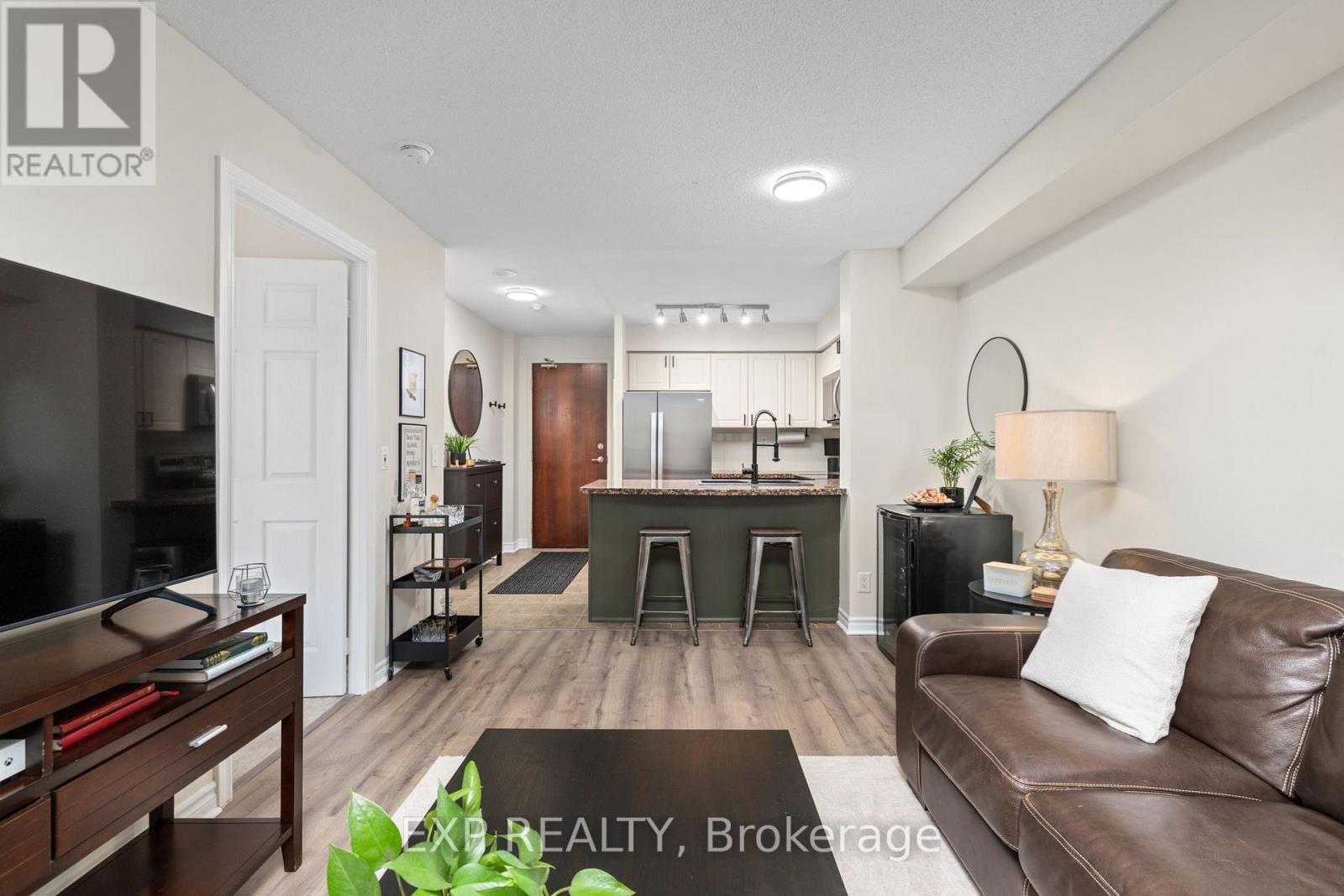 1605 - 5 Michael Power Place, Toronto, Ontario  M9A 0A3 - Photo 13 - W13410224