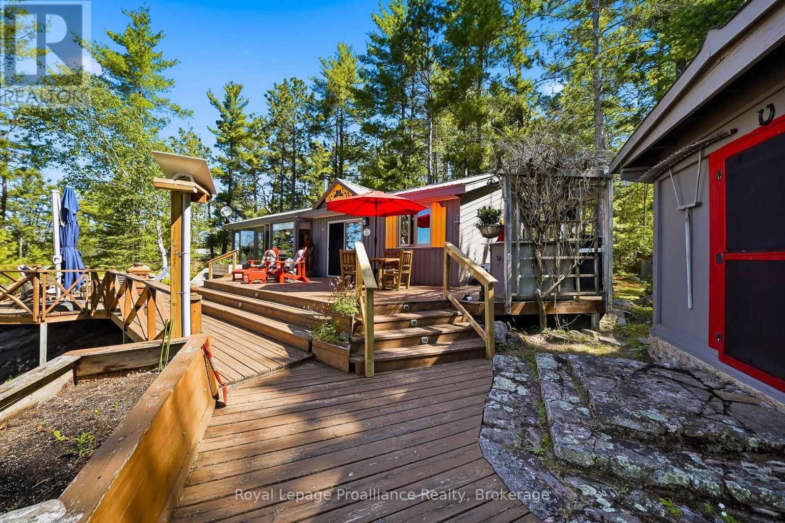 890 Mazinaw Lake, Addington Highlands, Ontario  K0H 1K0 - Photo 4 - X13410286