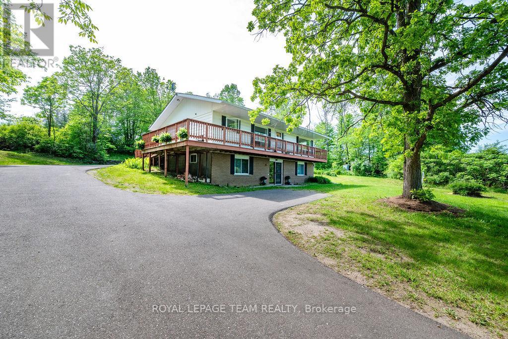 3697 BURNSTOWN ROAD, Horton, Ontario