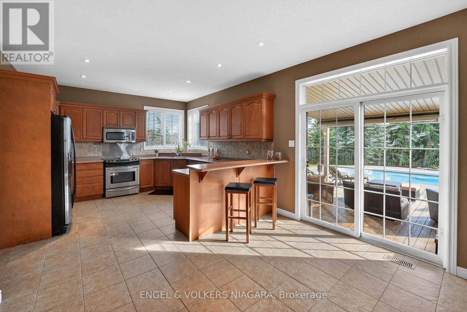 17 Sarah Crescent, West Lincoln, Ontario  L0R 2A0 - Photo 13 - X13410282