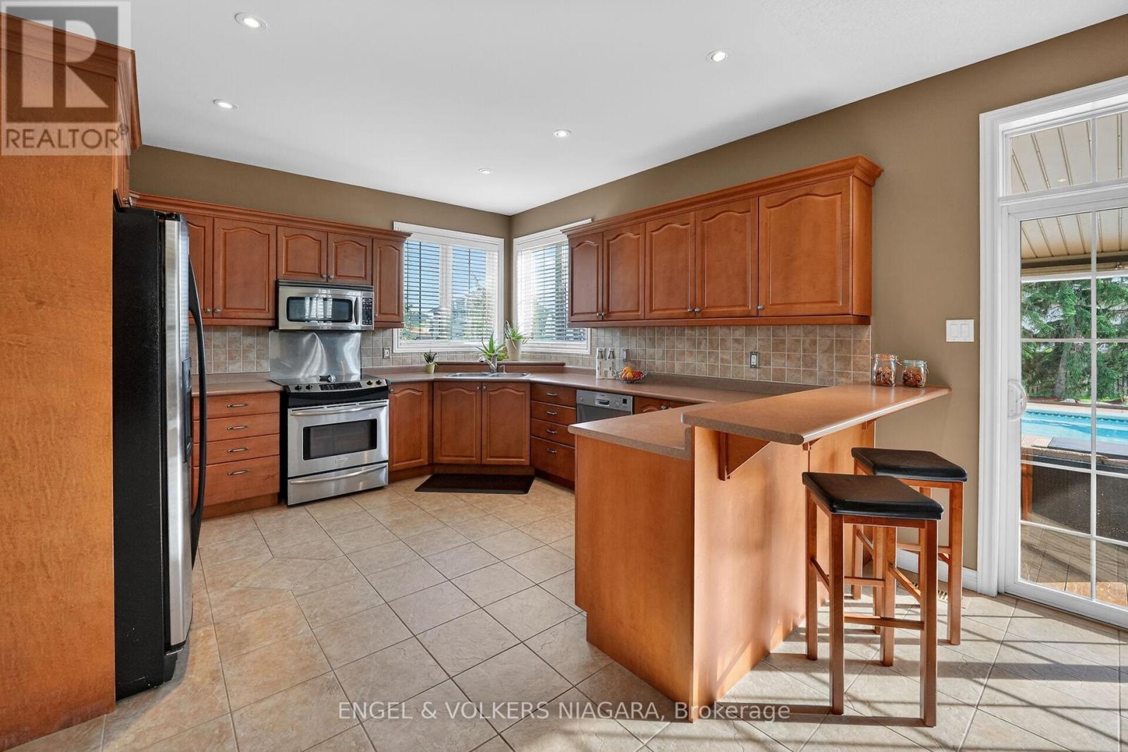 17 Sarah Crescent, West Lincoln, Ontario  L0R 2A0 - Photo 14 - X13410282