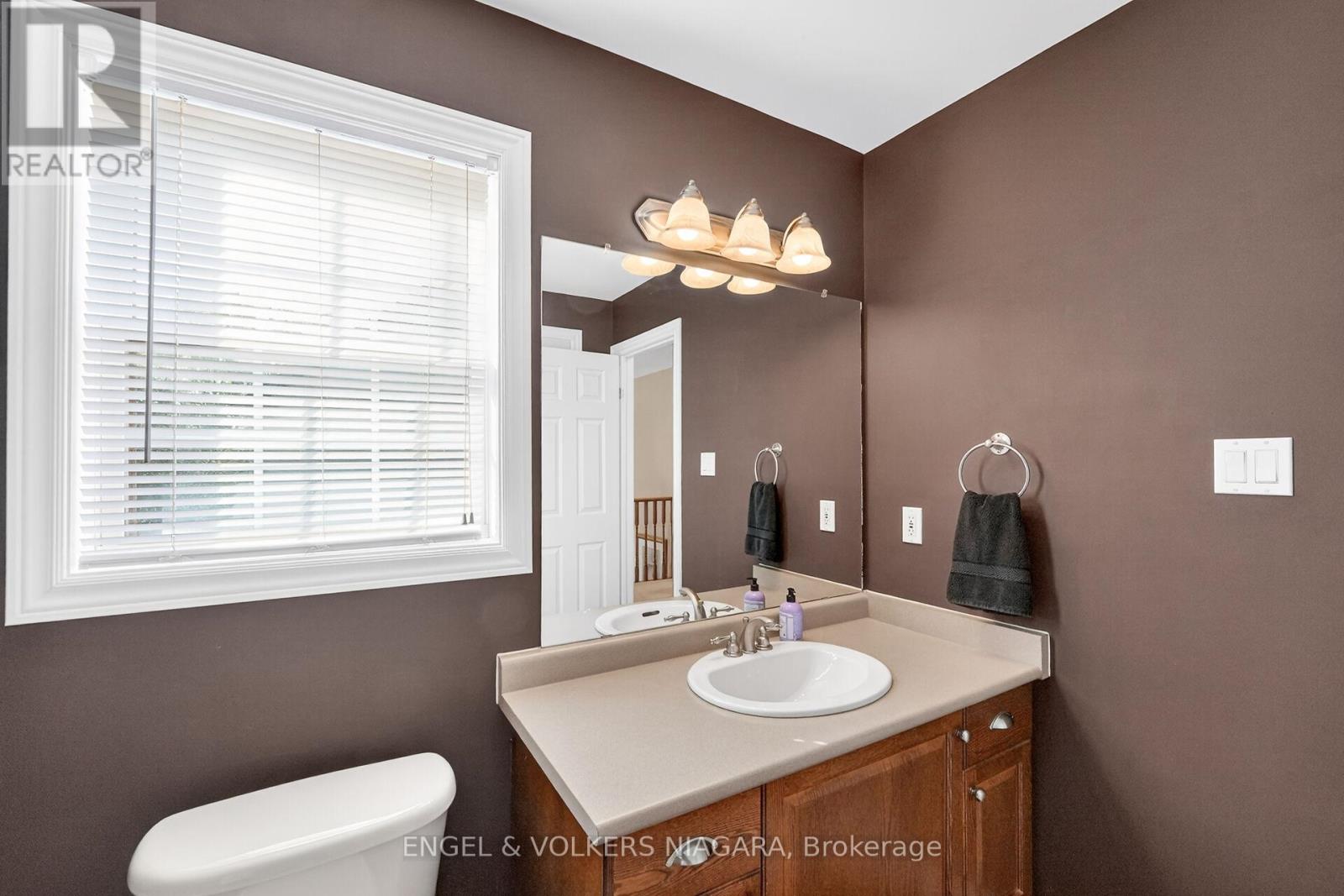 17 Sarah Crescent, West Lincoln, Ontario  L0R 2A0 - Photo 32 - X13410282
