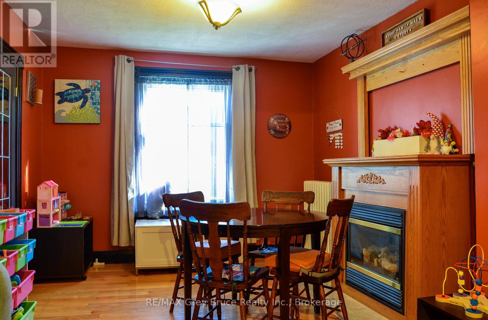 499 16th Street, Owen Sound, Ontario  N4K 4A5 - Photo 12 - X13410292