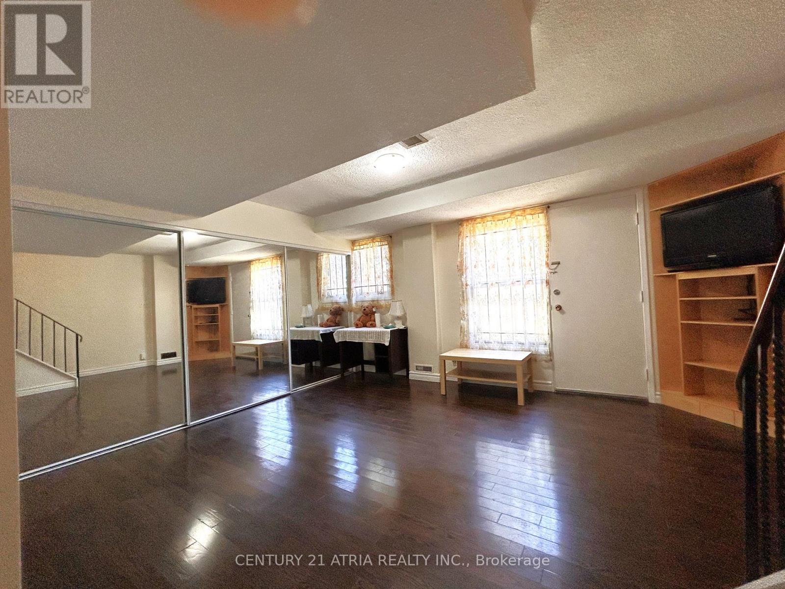 19 Yellow Birchway, Toronto, Ontario  M2H 2S9 - Photo 17 - C13410250