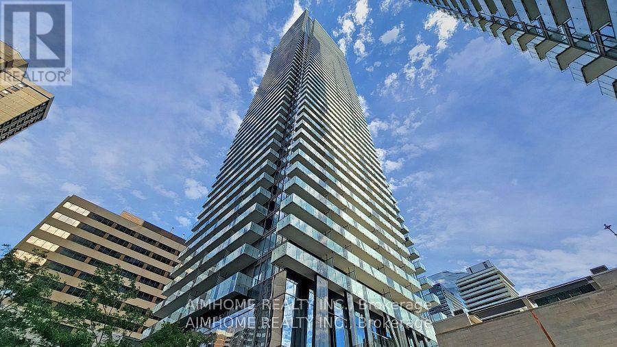 1811 - 65 St Mary Street, Toronto, Ontario  M5S 0A6 - Photo 1 - C13410274