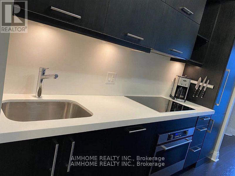 1811 - 65 St Mary Street, Toronto, Ontario  M5S 0A6 - Photo 4 - C13410274