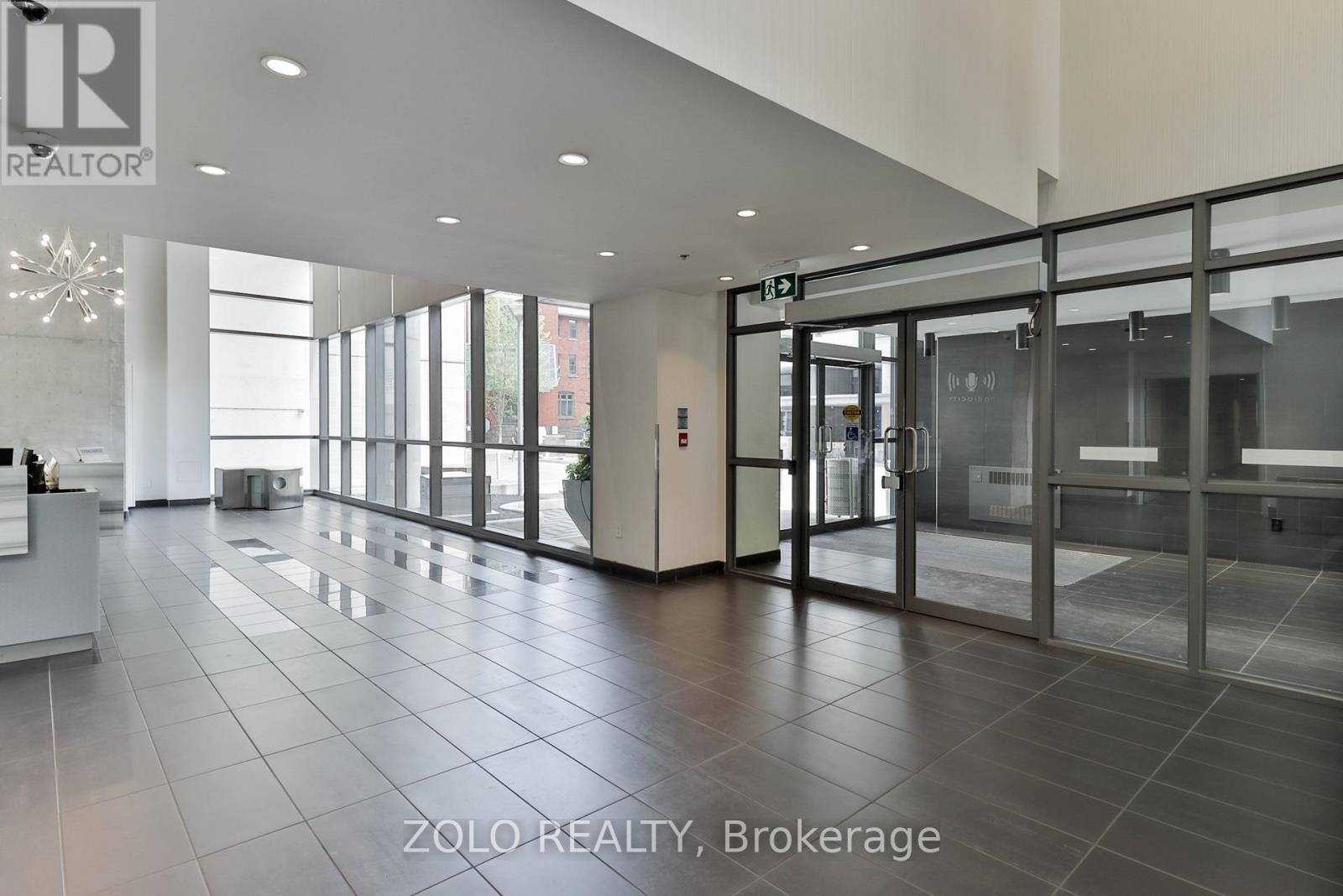 709 - 285 Mutual Street, Toronto, Ontario  M4Y 3C5 - Photo 3 - C13410342