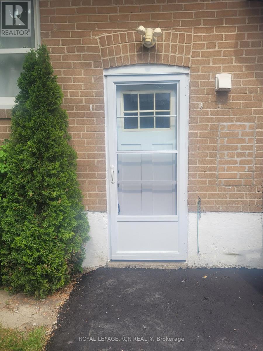 187 Septonne Avenue, Newmarket, Ontario  L3Y 2W5 - Photo 2 - N13410264