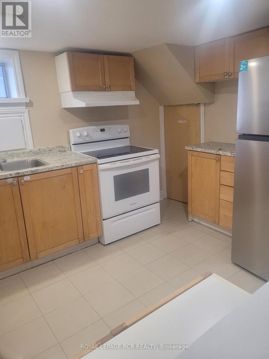 187 Septonne Avenue, Newmarket, Ontario  L3Y 2W5 - Photo 5 - N13410264