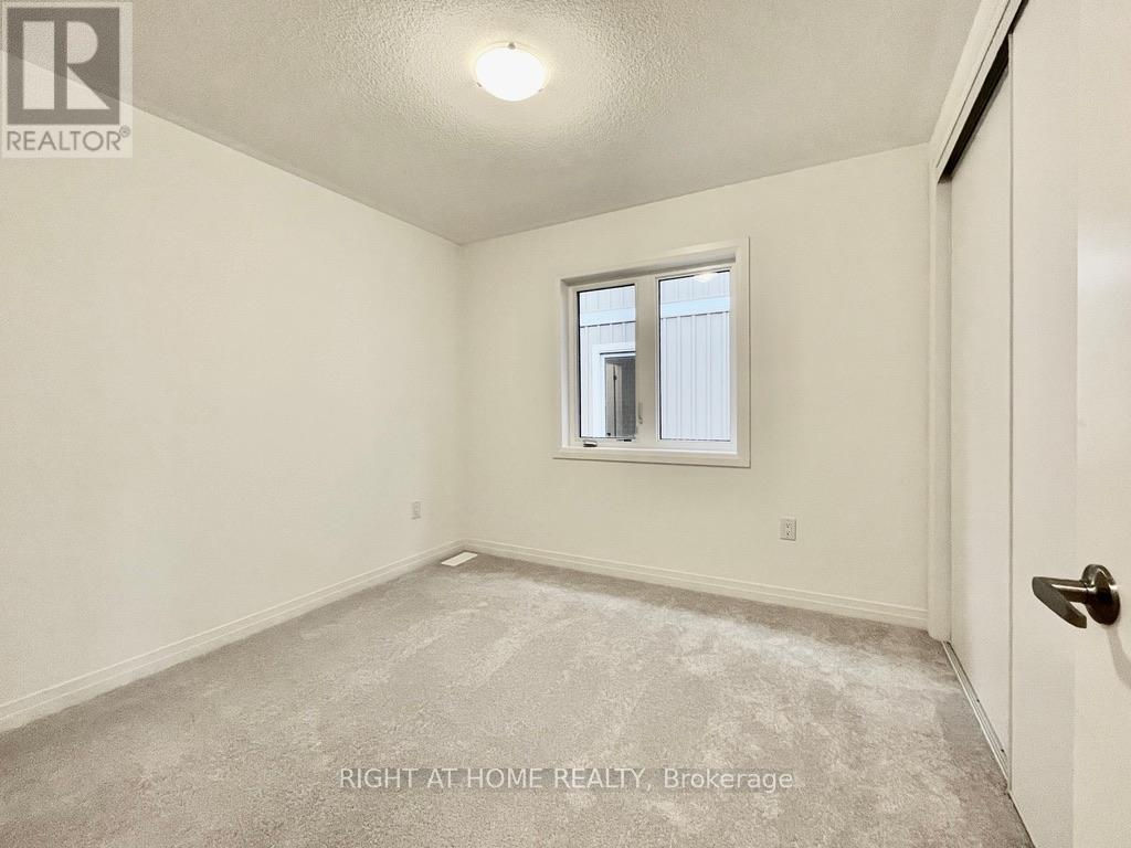 68 West Oak Trail, Barrie, Ontario  L9J 0K8 - Photo 9 - S13410294