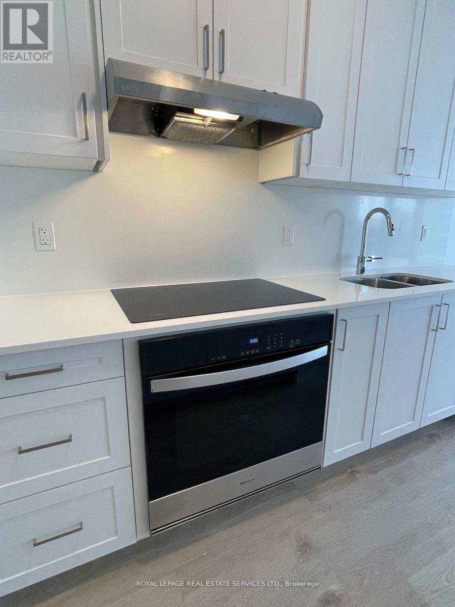 801 - 1035 Southdown Road, Mississauga, Ontario  L5J 0A2 - Photo 12 - W13410266