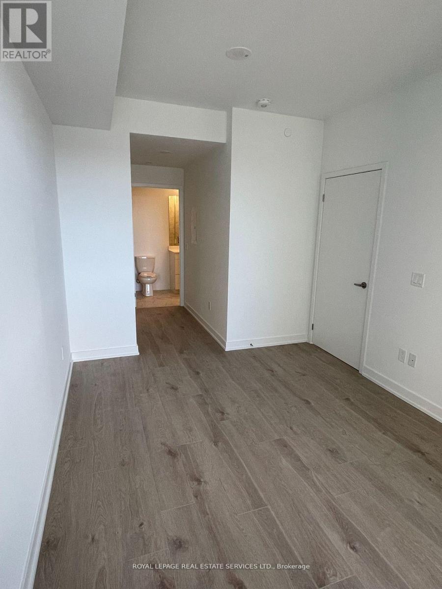801 - 1035 Southdown Road, Mississauga, Ontario  L5J 0A2 - Photo 18 - W13410266