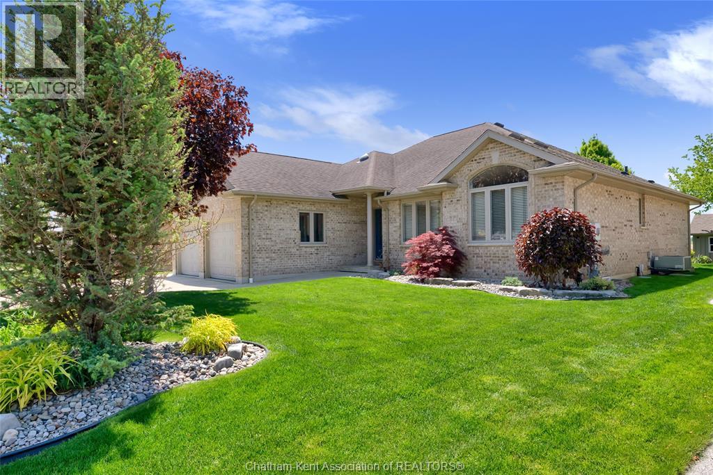 19 Stonegate Walk, Chatham, Ontario  N7M 0A3 - Photo 2 - 26012588