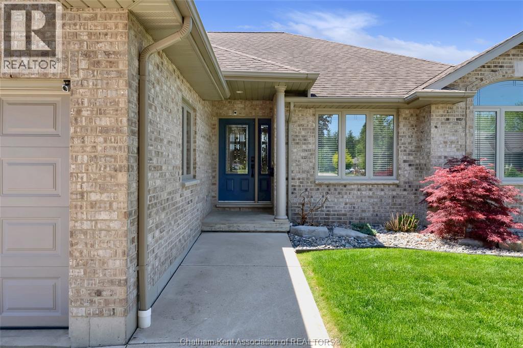 19 Stonegate Walk, Chatham, Ontario  N7M 0A3 - Photo 3 - 26012588