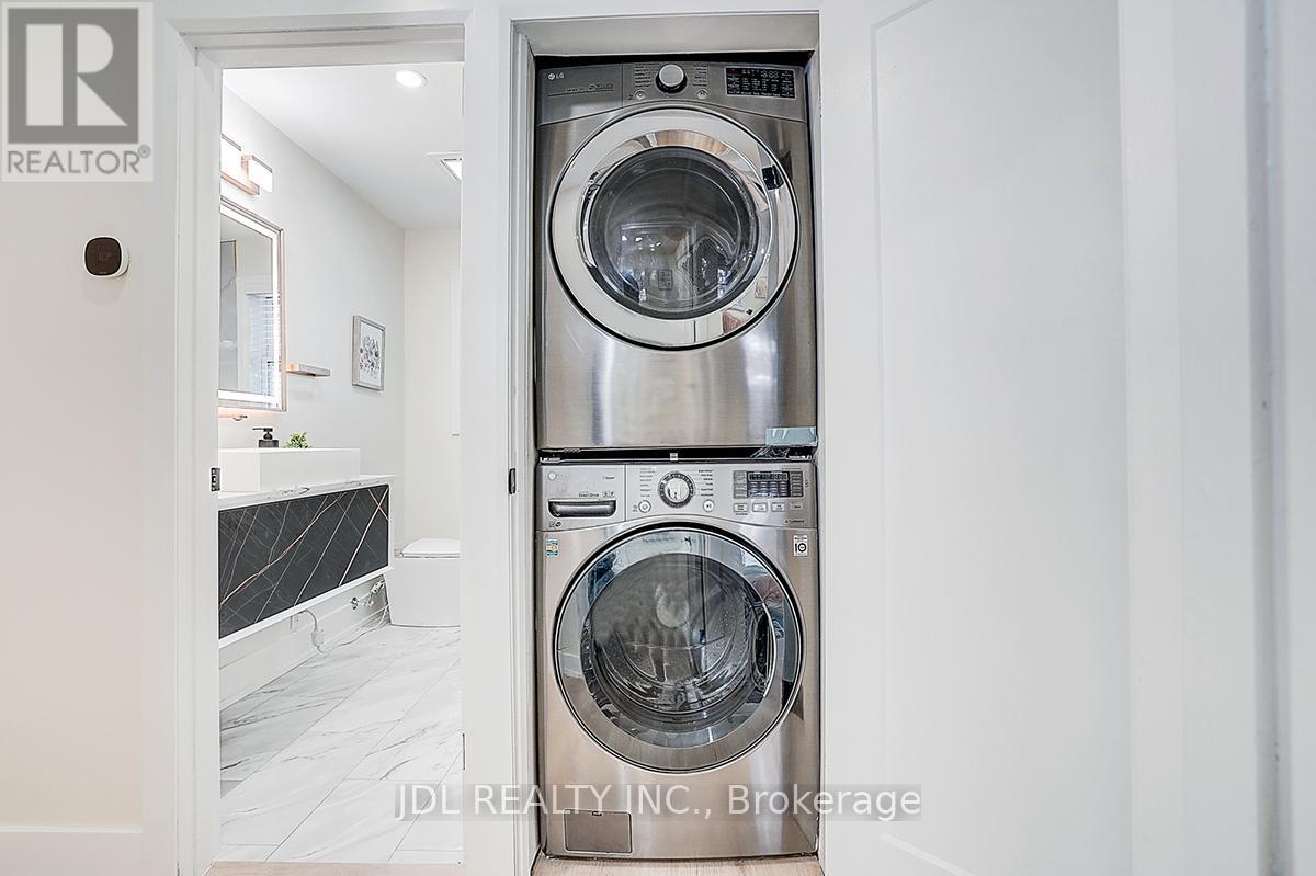 15 Crossburn Drive, Toronto, Ontario  M3B 2Z3 - Photo 37 - C12994592