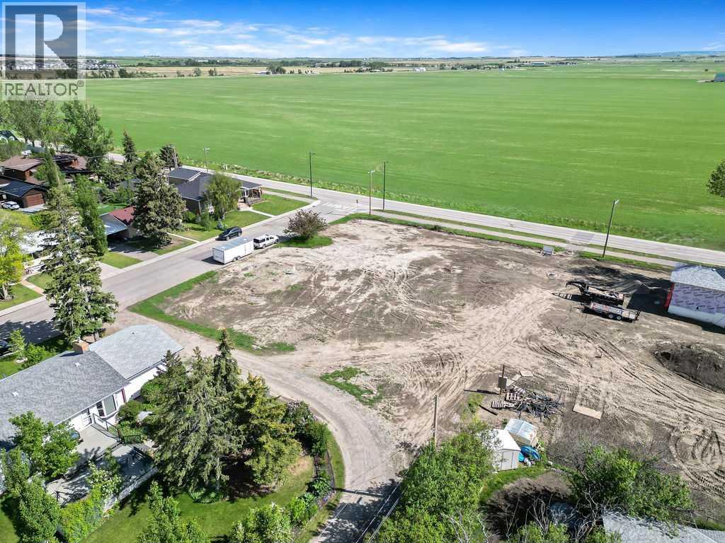 1033 8 Street SW, High River, Alberta  T1V 1A9 - Photo 4 - A2318539
