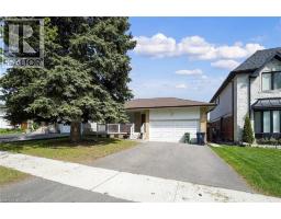 22 HAMPTONBROOK Drive, Toronto, Ontario