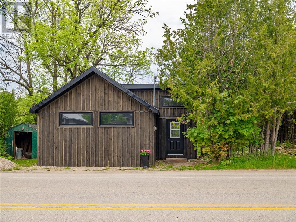 66 Main, Kagawong, Ontario  P0P 1J0 - Photo 2 - 2128195